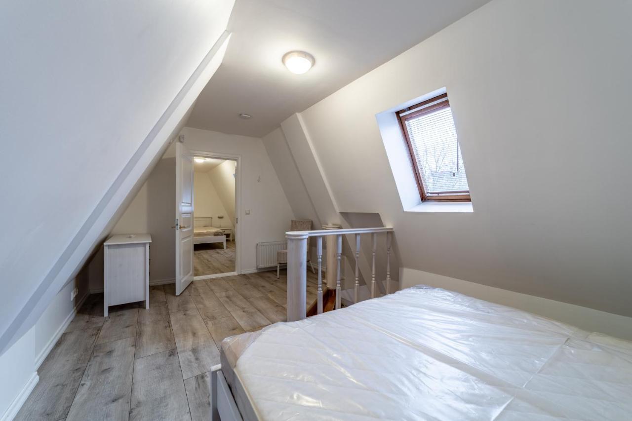 Roofs Of The Old Tallinn Guest House Екстер'єр фото